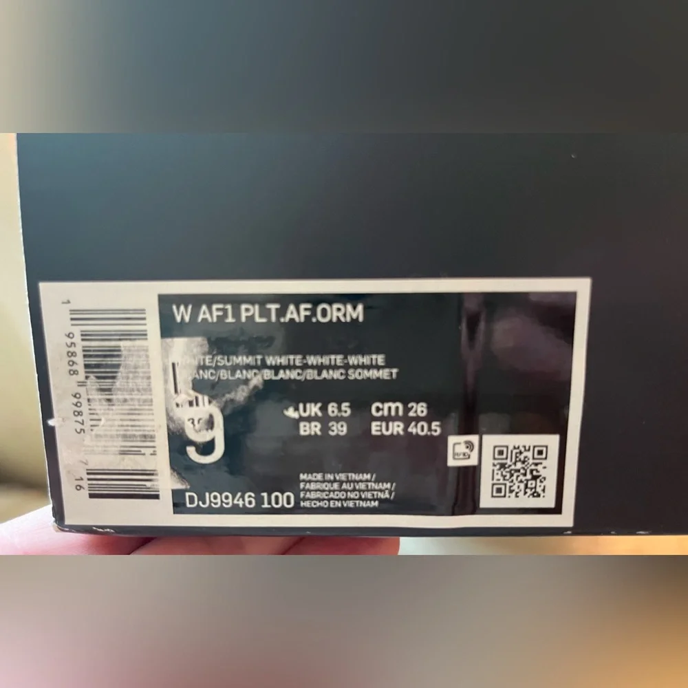 Women’s Air Force 1’s Platform Triple White Size 9 NEW in Box - Picture 9 of 9